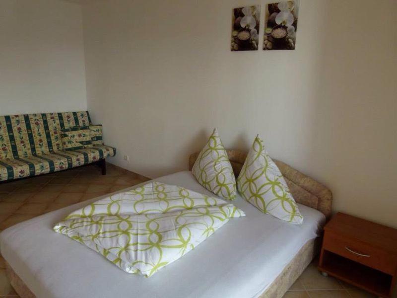 Apartmani Ivanic Vir Esterno foto